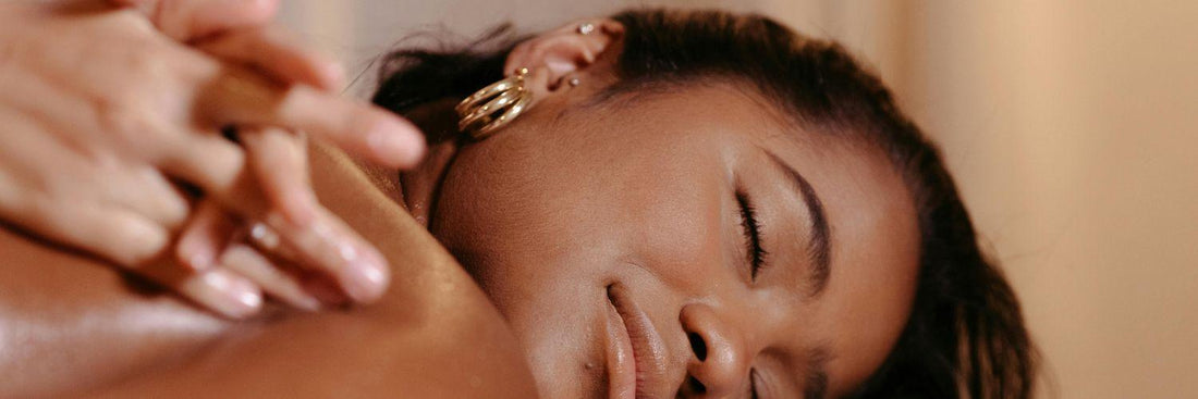 Support Menstrual Comfort: The Power of Connective Tissue Massage